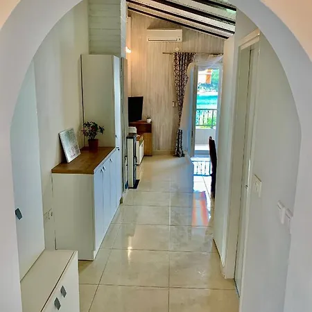 Apartamento Beachfront Grebaštica