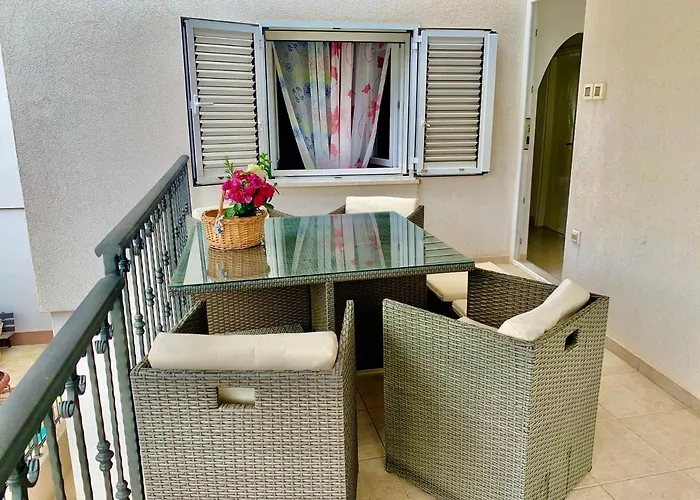 Beachfront Apartmán *