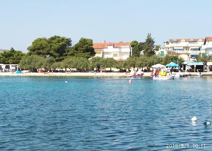 Beachfront 아파트 *