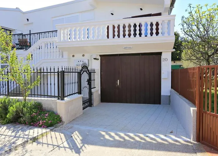 Beachfront 아파트