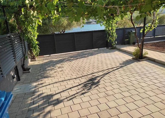 Beachfront Apartmán